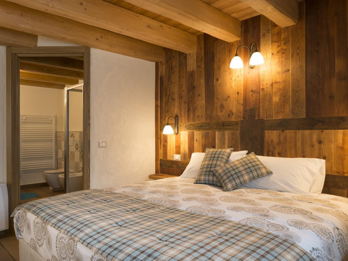 Chambres D'Hotes La Moraine Enchantee Aosta Exterior photo