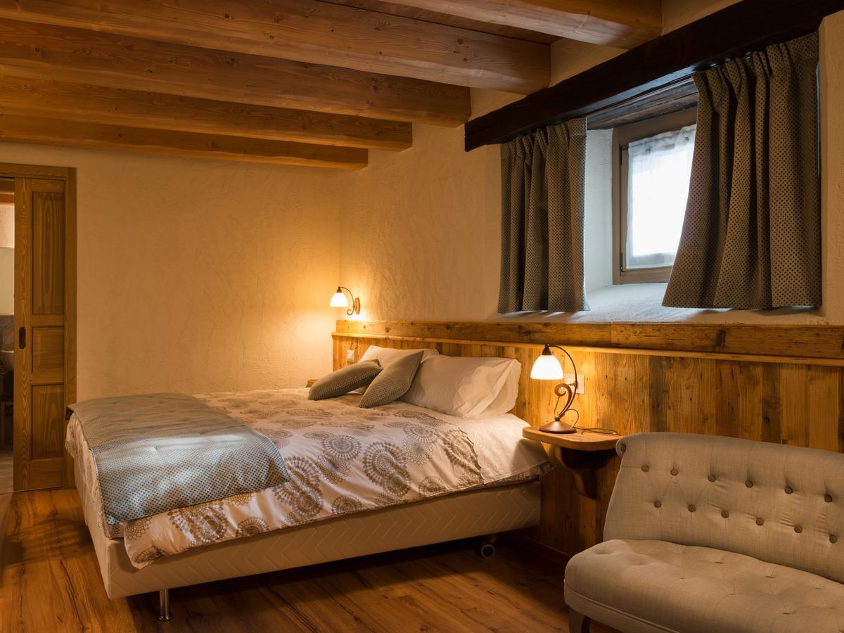 Chambres D'Hotes La Moraine Enchantee Aosta Exterior photo